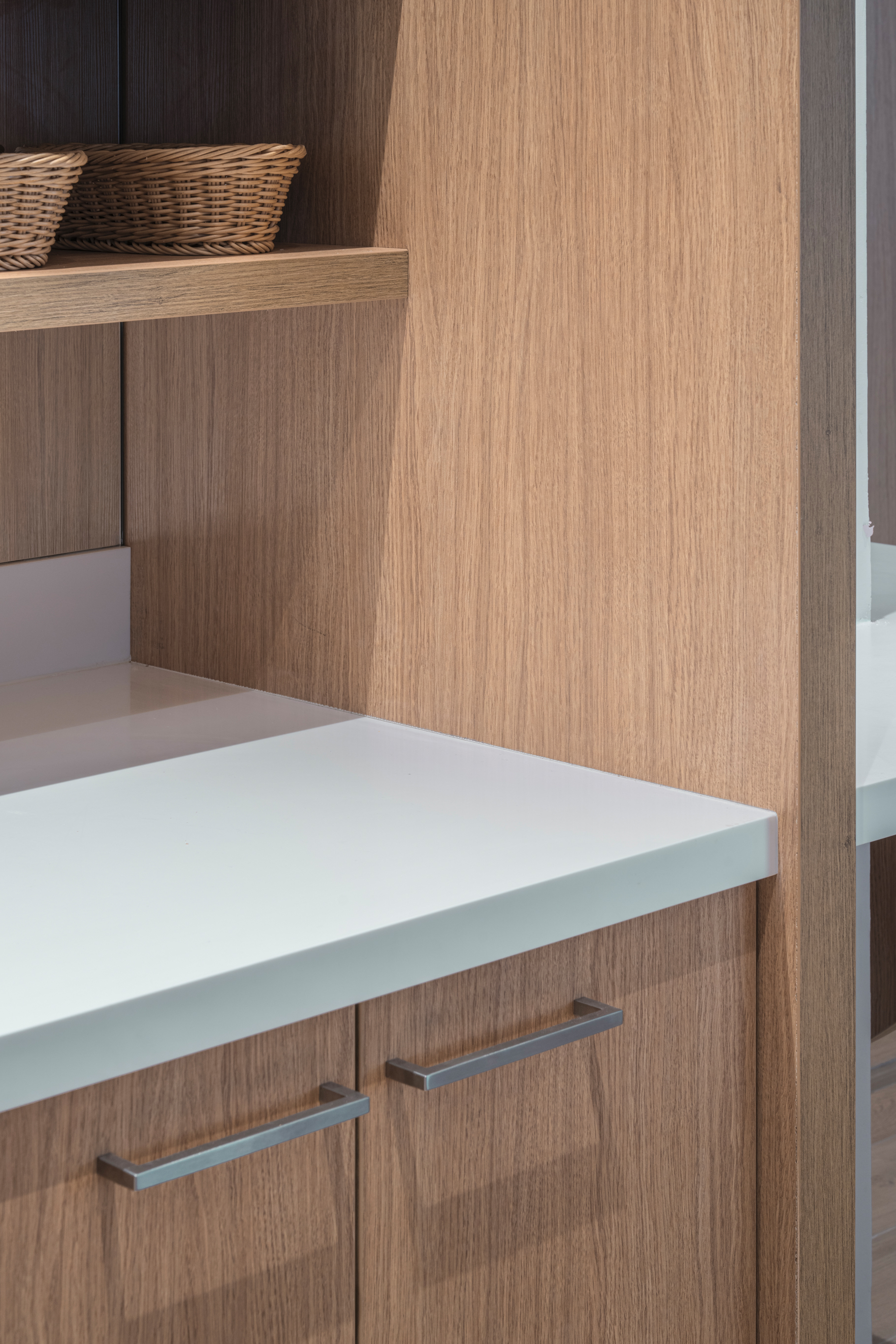 Intérieur moderne et chic de l'Hôtel Eliseo à Lourdes, France, après la rénovation avec Unilin Panels